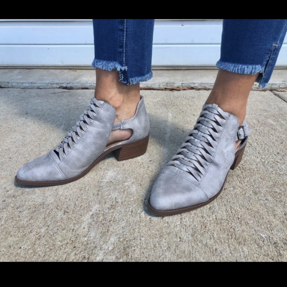 Qupid Booties Size 6